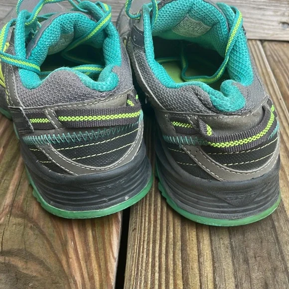 Saucony Women's Excursion TR7 Gray and Green Running Sneakers Size 8 - Picture 7 of 9